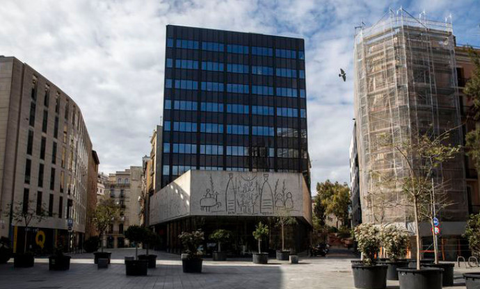 Façana del Col·legi d'Arquitectes de Catalunya
