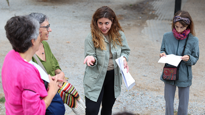 Peripatetic walks. Metamorphosis