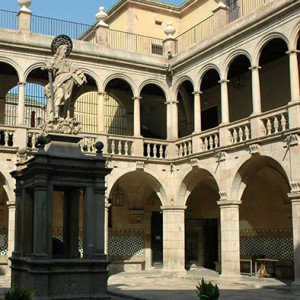 Pati interior de l'Institut d'Estudis Catalans