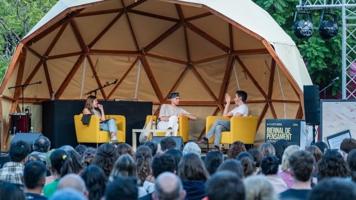 Biennal de Pensament 2024. Viure a Barcelona avui. Turisme, habitatge i gentrificació. Jaime Palomera, Erik Harley i Laura Aznar. Foto: Pep Herrero