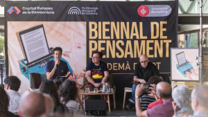 Democràcia i memòria. Chris Ealham, Dolors Marín i Arnau Monterde. Biennal de Pensament 2024. Democràcia i memòria. Chris Ealham, Dolors Marín i Arnau Monterde. Foto: Edu Pedrocchi